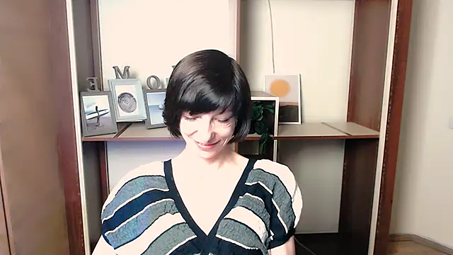  AngeliaFlow  online show from 11.07.25