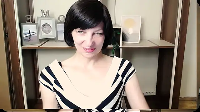 Snapshot of _AngeliaFlow_ chatting on 06.30.26 AngeliaFlow online show from 06.30.26