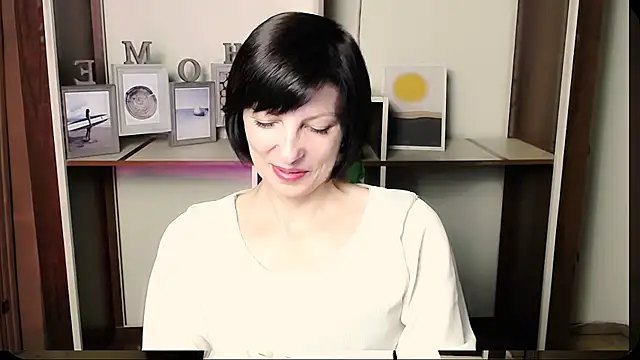 Snapshot of _AngeliaFlow_ chatting on 07.06.26 AngeliaFlow online show from 07.06.26