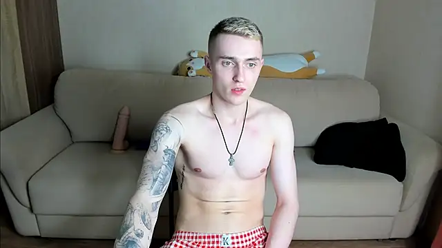 Snapshot of crazybottom99 chatting on 03.21.25 crazybottom99 online show from 03.21.25