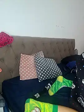 Snapshot of nickelfie chatting on 03.10.25 nickelfie online show from 03.10.25