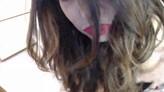 Snapshot of bambolina_sexy1985 chatting on 03.14.25 bambolina sexy1985 online show from 03.14.25