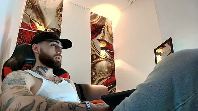 Luke davis01 online show from 04.28.26