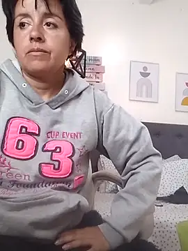 Snapshot of Saori_Sann_ chatting on 10.21.25 Saori Sann online show from 10.21.25