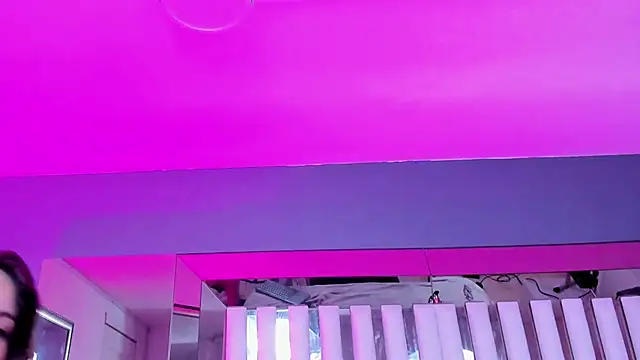 Snapshot of Cloee_Rainbow1 chatting on 02.13.25 Cloee Rainbow1 online show from 02.13.25