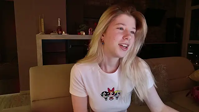 Snapshot of Bella_amory chatting on 02.22.25 Bella amory online show from 02.22.25