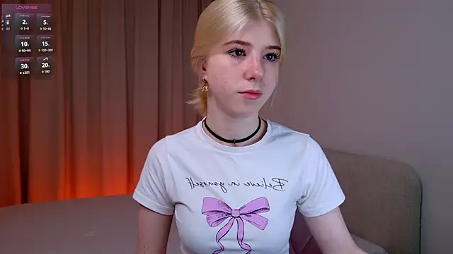 Snapshot of Bella_amory chatting on 07.13.26 Bella amory online show from 07.13.26