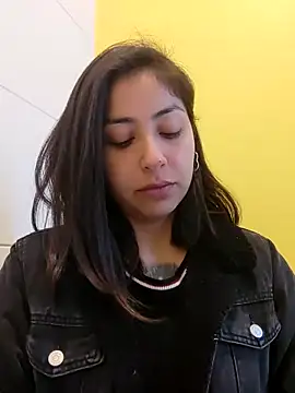 Snapshot of MaiPandora chatting on 09.26.25 MaiPandora online show from 09.26.25