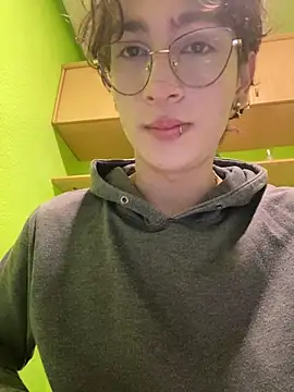 stormmart18 online show from 03.18.25