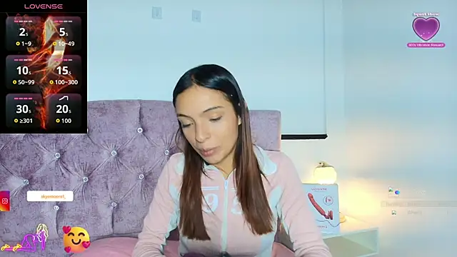 Skye Moore online show from 10.21.25