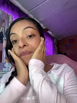 Skye Moore online show from 03.18.26