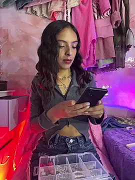 Snapshot of Skye_Moore chatting on 05.16.26 Skye Moore online show from 05.16.26