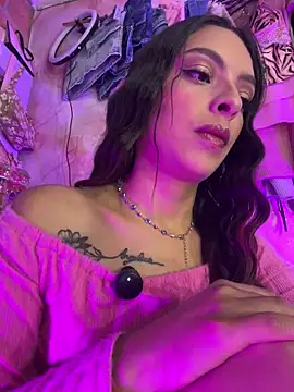 Snapshot of Skye_Moore chatting on 05.24.26 Skye Moore online show from 05.24.26