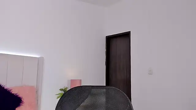 Mirandaa Rogers online show from 12.14.25