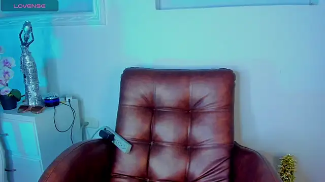 KourtneyEvans online show from 01.05.26