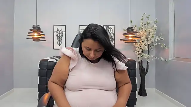 BBW CINDY online show from 02.13.25