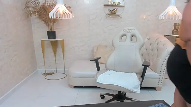 BBW CINDY online show from 02.23.25