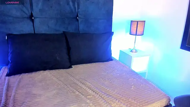 Snapshot of _michonne_ chatting on 03.20.25 michonne online show from 03.20.25