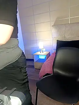 Snapshot of _michonne_ chatting on 10.03.25 michonne online show from 10.03.25