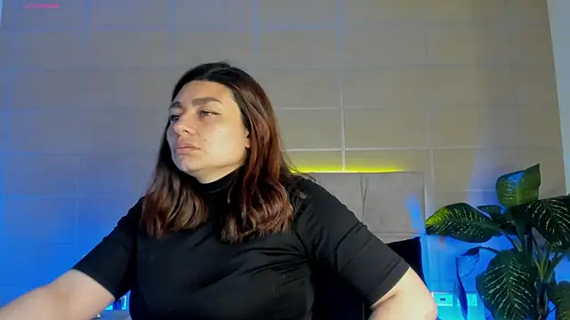 Snapshot of _michonne_ chatting on 10.15.25 michonne online show from 10.15.25