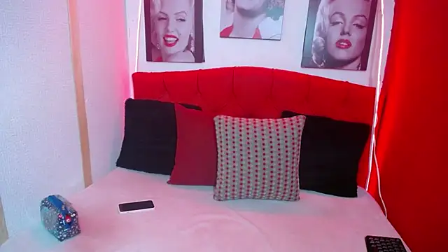 Tiana Ebony18 online show from 09.25.25