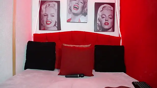 Tiana Ebony18 online show from 04.10.26