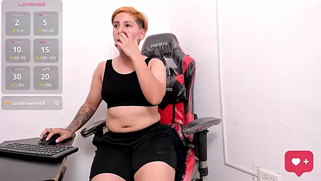 Brianna Hard online show from 02.18.25