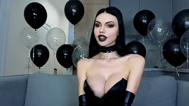 Snapshot of AmyLeeplay chatting on 10.30.25 AmyLeeplay online show from 10.30.25