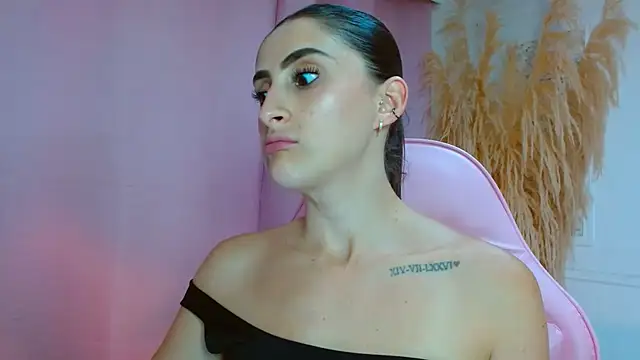 Danella houston online show from 04.10.26