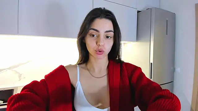 Snapshot of EmiliaZen chatting on 02.15.25 EmiliaZen online show from 02.15.25