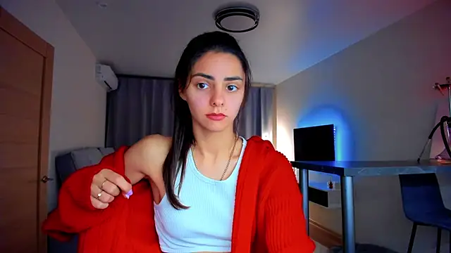 Snapshot of EmiliaZen chatting on 10.01.25 EmiliaZen online show from 10.01.25