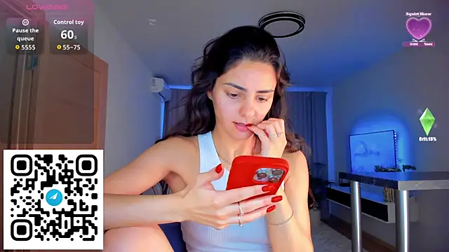 Snapshot of EmiliaZen chatting on 11.01.25 EmiliaZen online show from 11.01.25