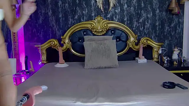 Snapshot of PlayfulShow chatting on 03.03.25 PlayfulShow online show from 03.03.25