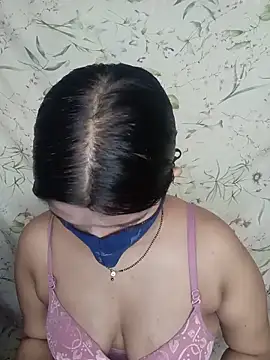Snapshot of Crazybhabhi chatting on 05.16.26 Crazybhabhi online show from 05.16.26