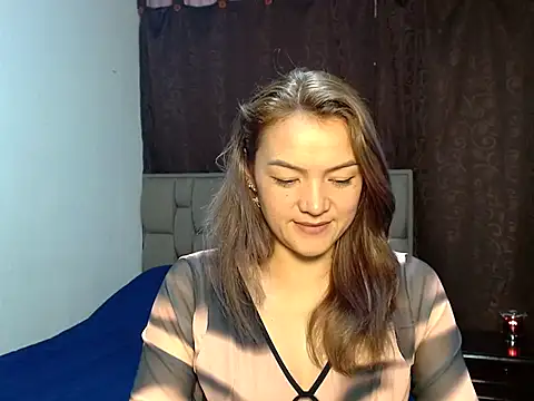 Snapshot of PenelopeMist chatting on 03.20.26 PenelopeMist online show from 03.20.26