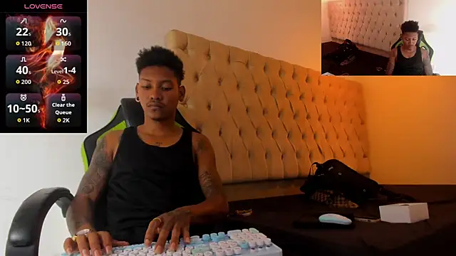 Snapshot of blackdirty420 chatting on 10.01.25 blackdirty420 online show from 10.01.25