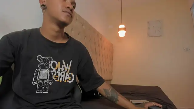 Snapshot of blackdirty420 chatting on 11.04.25 blackdirty420 online show from 11.04.25