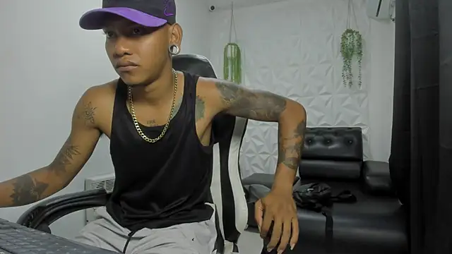 Snapshot of blackdirty420 chatting on 02.10.26 blackdirty420 online show from 02.10.26