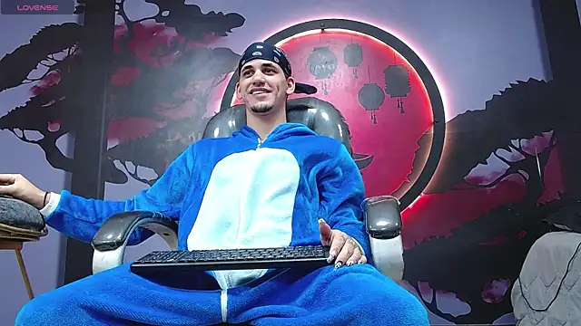 Dirty Kingg online show from 10.30.25