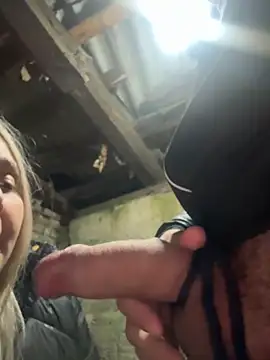 Snapshot of hotamanda01 chatting on 11.06.25 hotamanda01 online show from 11.06.25