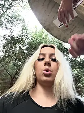 hotamanda01 online show from 11.29.25