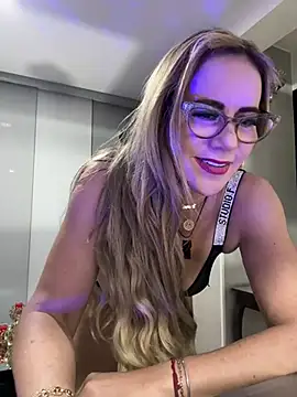 MISSLADYHONSON online show from 03.09.25