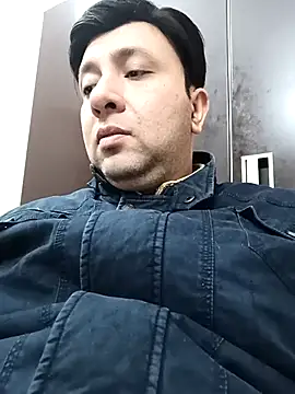 Snapshot of innocentboy1987 chatting on 02.15.25 innocentboy1987 online show from 02.15.25