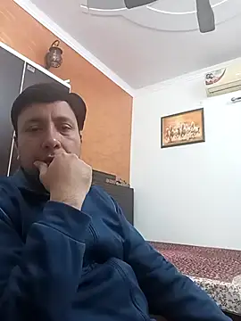 Snapshot of innocentboy1987 chatting on 02.28.25 innocentboy1987 online show from 02.28.25