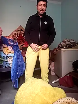 innocentboy1987 online show from 11.20.25