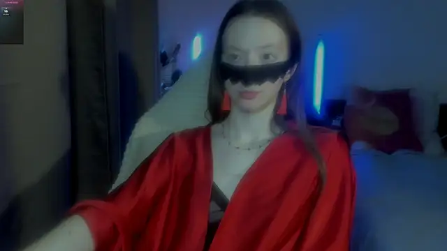 holyharlot online show from 02.23.25