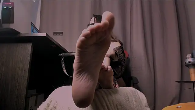 holyharlot online show from 09.27.25