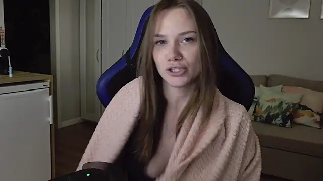 Snapshot of alexa_feels_ chatting on 05.28.26 alexa feels online show from 05.28.26