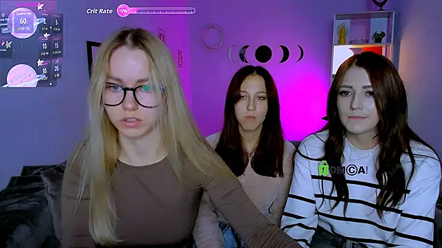 Snapshot of catherine_kitty chatting on 09.29.25 catherine kitty online show from 09.29.25