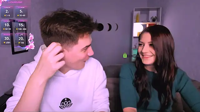 Snapshot of catherine_kitty chatting on 10.18.25 catherine kitty online show from 10.18.25